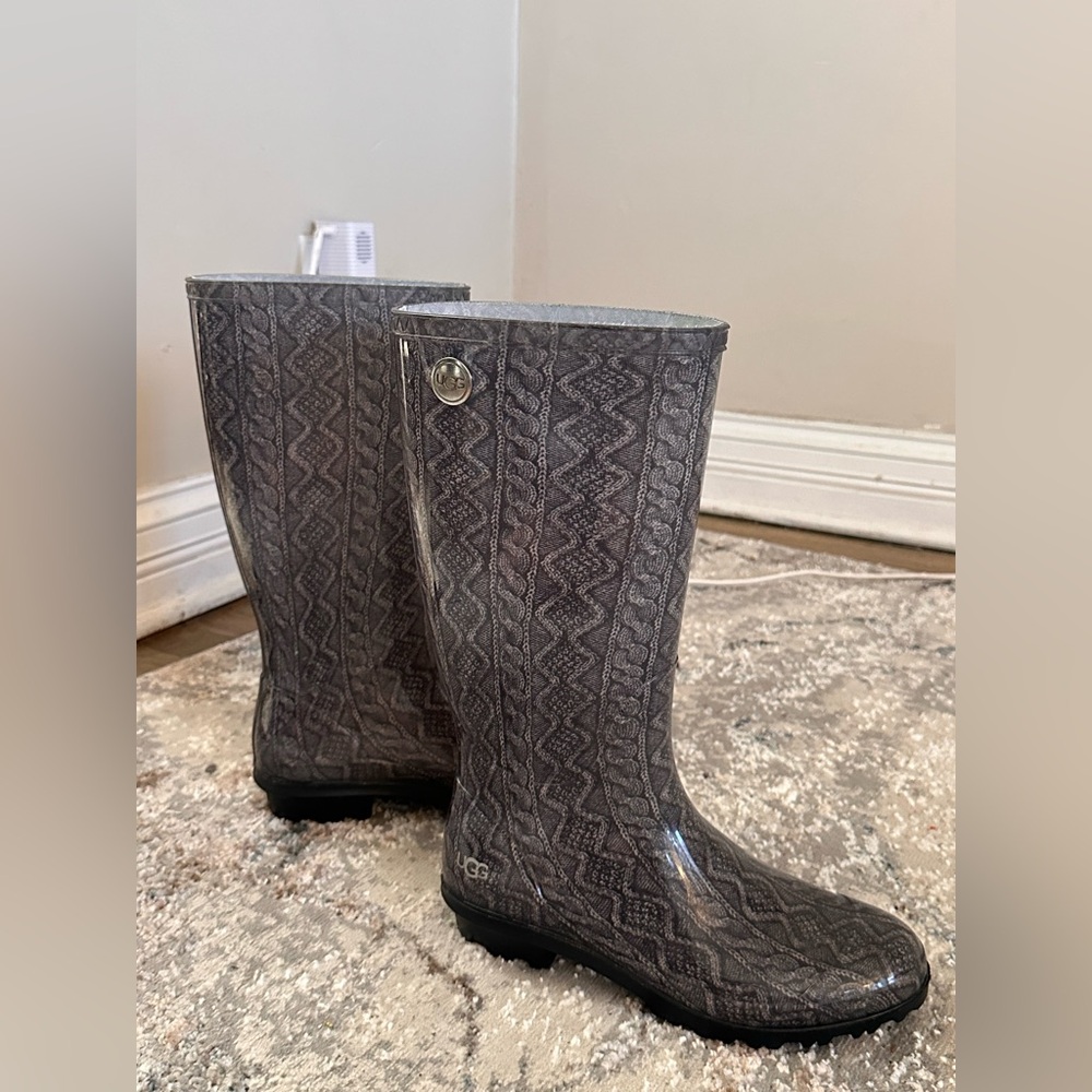 UGG Gray Patterned Rain Boots